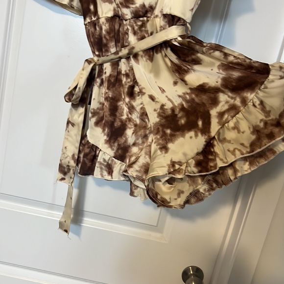 City of Angels romper, size medium - Picture 2 of 4